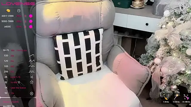 Monica-666888- webcam