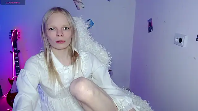 Emily_Nyaffee webcam