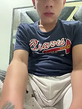 andy12912 (M twink) - Show