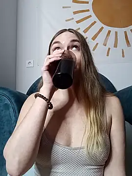 kisavixen - KisaVixen's free webcam