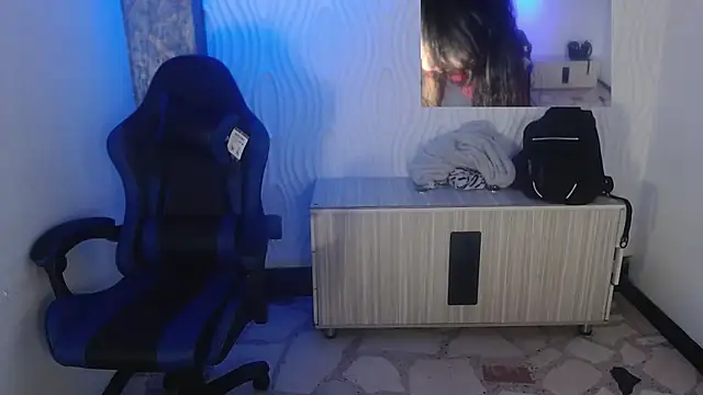 alison_moon7 - Alison_moon7's free webcam - UK Sex Cams