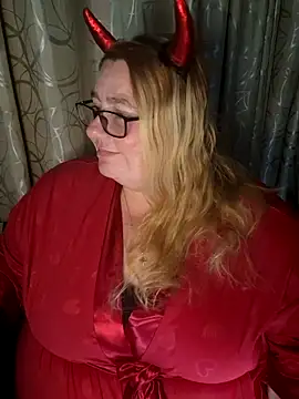 iceprincess2bad4u - Iceprincess2bad4u's free webcam - UK Sex Cams