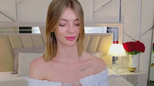 meganmour - MeganMour's free webcam - UK Sex Cams