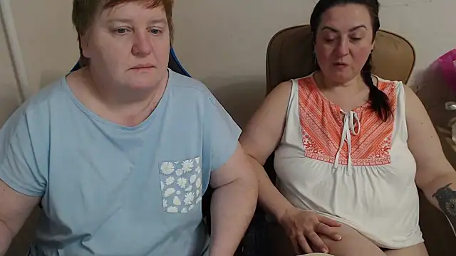 Bertie_Adeline webcam