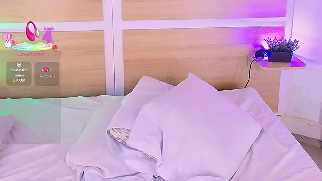 _nickypurple_ webcam