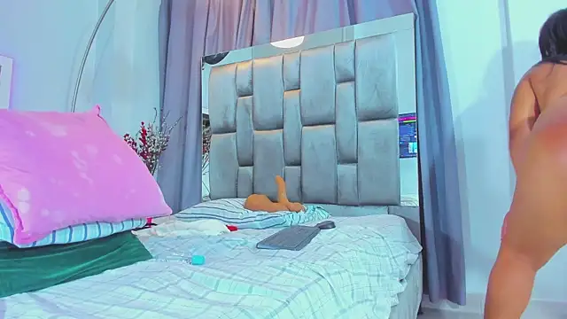 Antonellahorny69 webcam