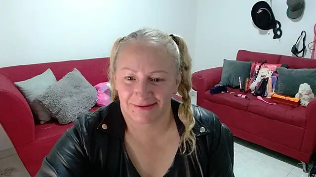 emperabigbootybigass webcam