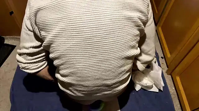 sharkedtaxis - SharkedTaxis's free webcam - UK Sex Cams