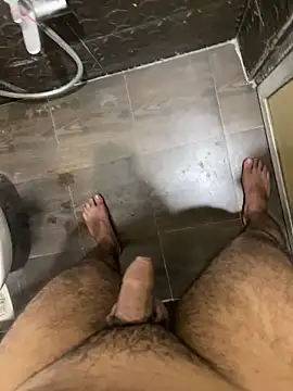 par_0111 (M young) - Stripping clothes