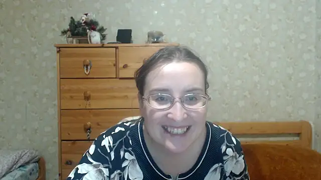 smart_rose - Smart_Rose's free webcam - UK Sex Cams