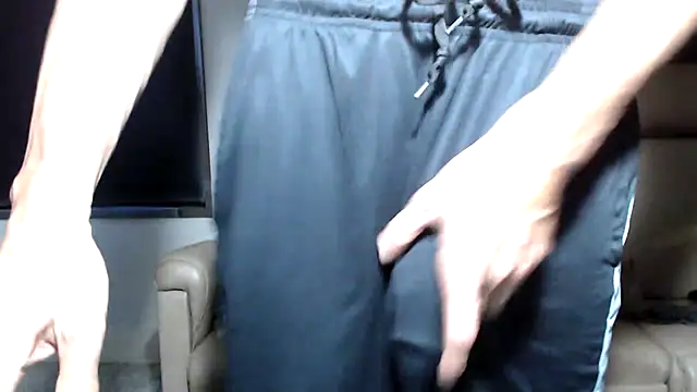 thickd2c - ThickD2C's free webcam - UK Sex Cams