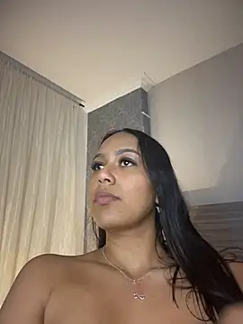 Webcam Model (MiilaBlake)  is live.Free join now!