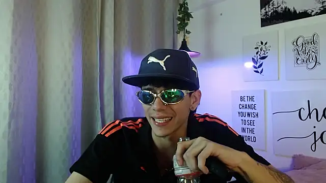 AmethystShadow17 webcam