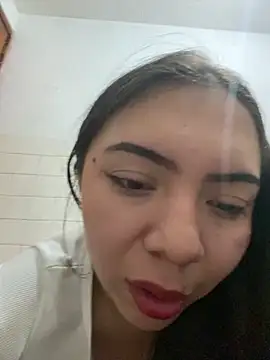 valepradaoficial webcam