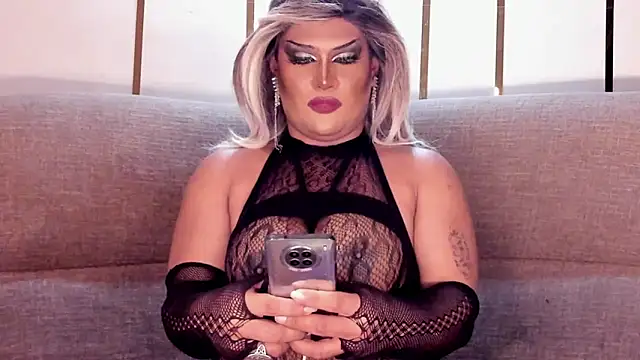 MistressDuhara webcam