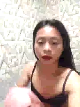 YourHotMenxie18 webcam