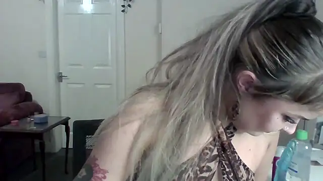 Persha Xx (Persha_XX)