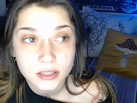 AlienforTwenty webcam