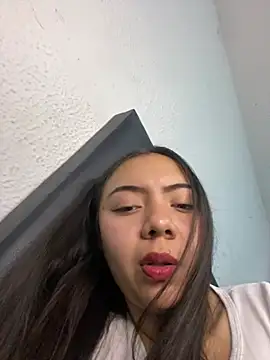 valepradaoficial webcam