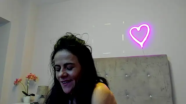 brianaflynt - Brianaflynt's free webcam - UK Sex Cams