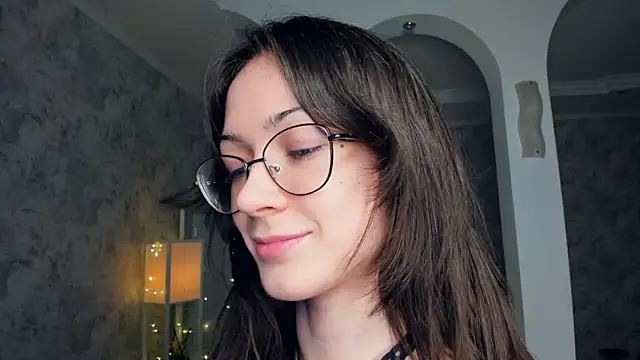 reneelippeatt - ReneeLippeatt's free webcam - UK Sex Cams