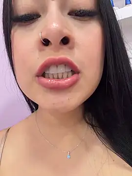 CrisMarulanda webcam