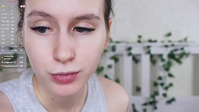 GabrielleLynchar... Live Webcam on Stripchat