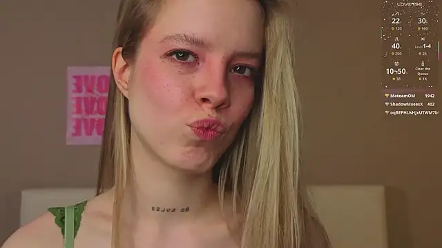 tiffinymergist xxx live show