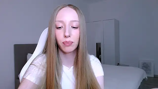 Luna_insniity webcam