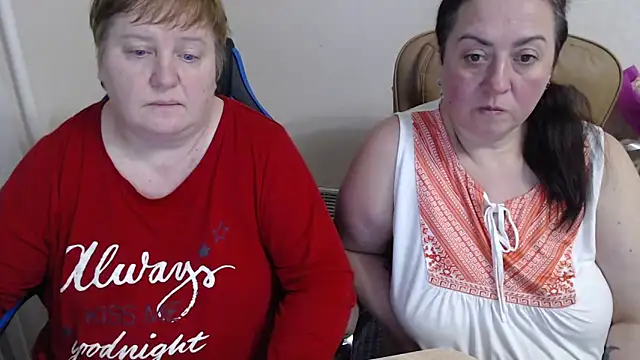 Bertie_Adeline webcam