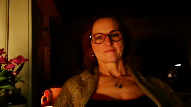 valinella - Valinella's free webcam - UK Sex Cams