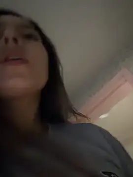 LittleDoll___ from StripChat is Freechat