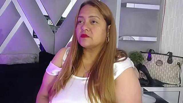 MonzerratBoyer webcam