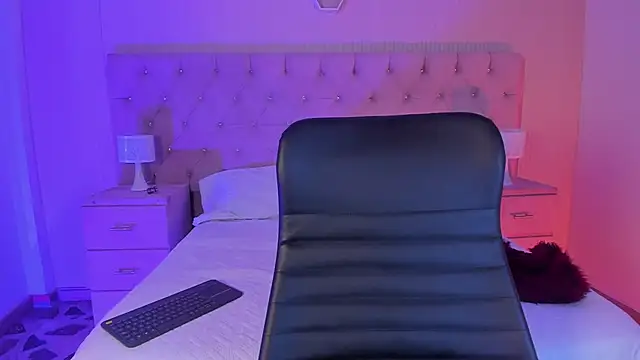 VictoriaMonroee_ webcam