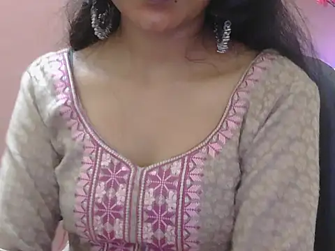 Cute_Pihu01 webcam