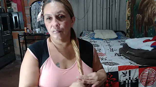 Live sex cam di mom_son_dirty