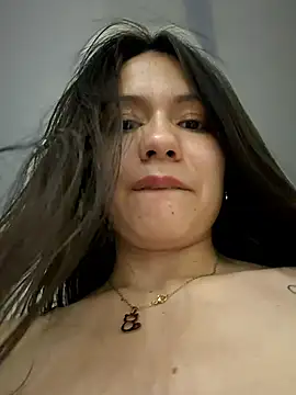 CHARLOTTE__05 webcam