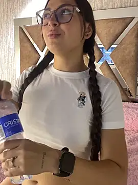 ArianaDominguez_Pink webcam