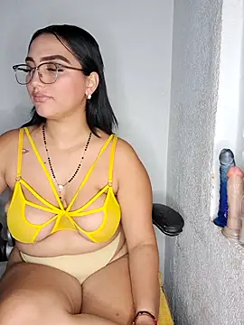 Mia_em webcam