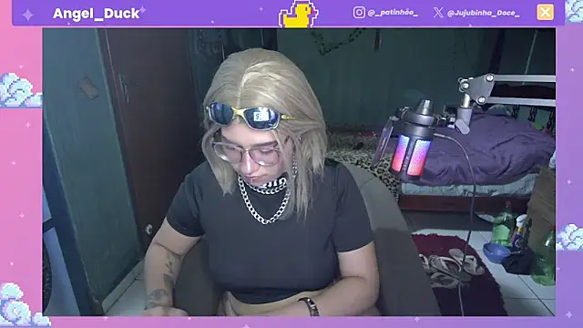Angel_Duck webcam