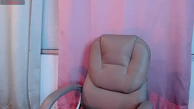 VictoriaPiercee webcam