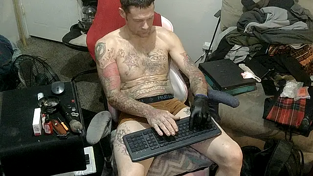 TheOneYouLove69 webcam