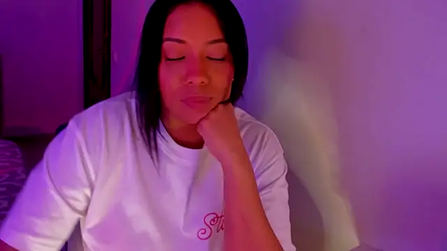 NicolePasqualott webcam