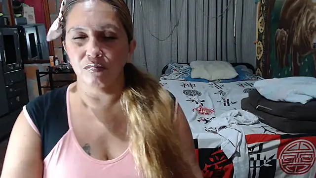 mom_son_dirty webcam