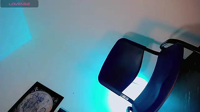 katha_Crawford webcam