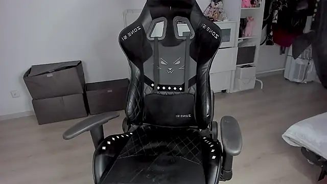 sweet_pinkberry webcam