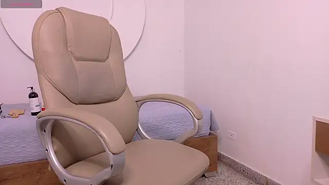 kaelswitch - KaelSwitch's free webcam - UK Sex Cams