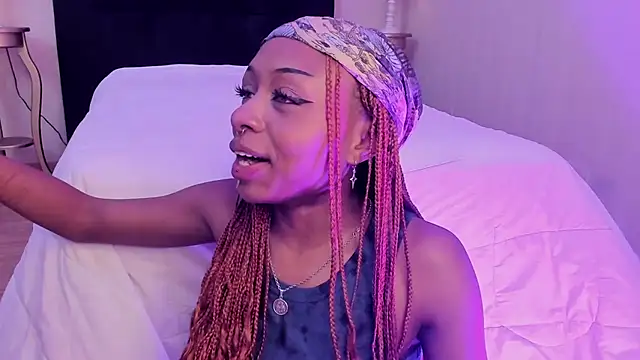 Midnight_Bluee webcam