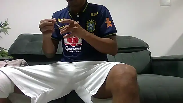 JUNINHOLEKEJR webcam