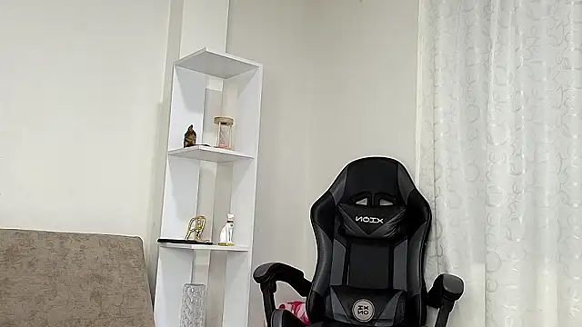 angell_charlotte - Angell_charlotte's free webcam - UK Sex Cams